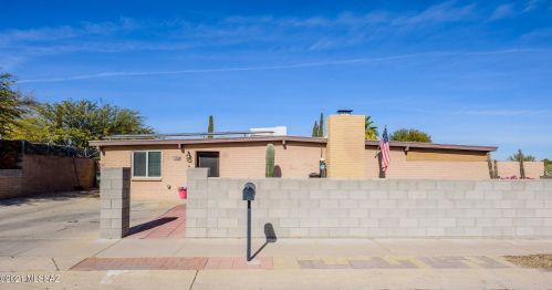8241 Nicaragua Dr, Tucson, AZ 85730-3508