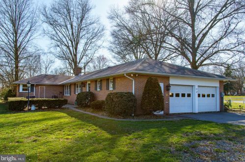 50 Clarence Ave, Shoemakersville PA  19555-1102 exterior