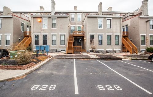 828 Scott St, Covington, KY 41011-2446