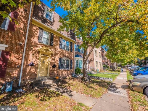 7964 Revenna Ln, Springfield, VA 22153-2929