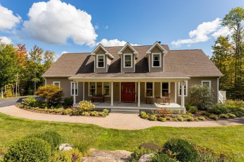 56 Quaker Rd, New Durham, NH 03855-2405