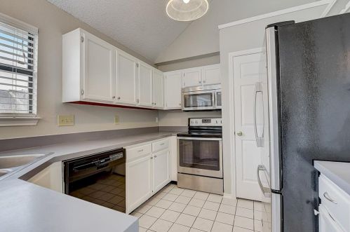 608 Meadowbrook St, Allen TX  75002-4730 exterior