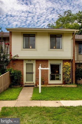 506 Early Fall Ct, Herndon, VA 20170-4202