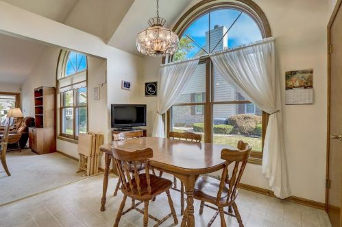 5361 Cambridge Ln, Milwaukee WI 53221-3200 exterior