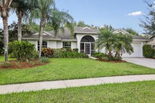 13906 Norwick St, West Palm Beach, FL 33414-7652