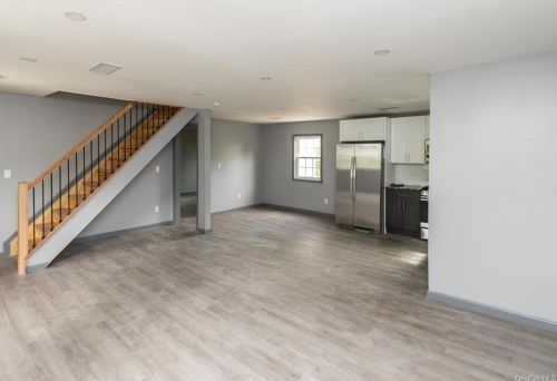 108 South St, Marlborough NY  12542-5620 exterior