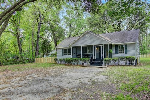 548 Main Rd, Johns Island, SC 29455-3410