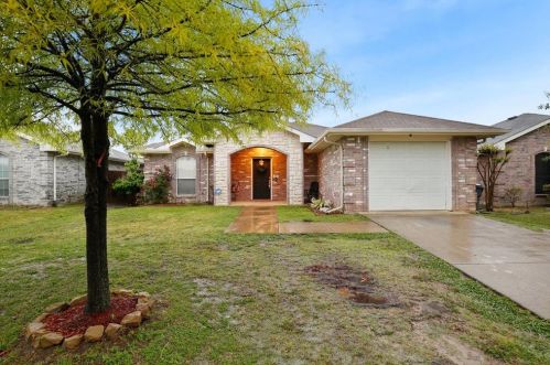6921 Barrett Dr, Dallas, TX 75217-4948