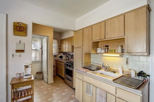 526 45, Milwaukee WI 53208-3604 exterior