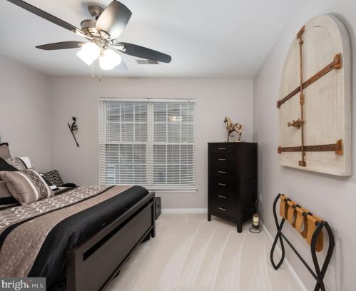 7226 Lyndam Hill Cir, Lorton VA  22079-4509 exterior