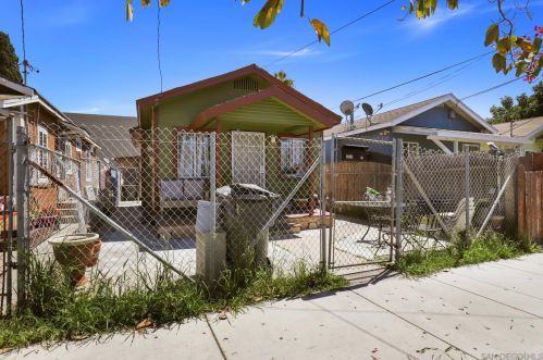 1433 Coolidge Ave, National City, CA 91950-4421