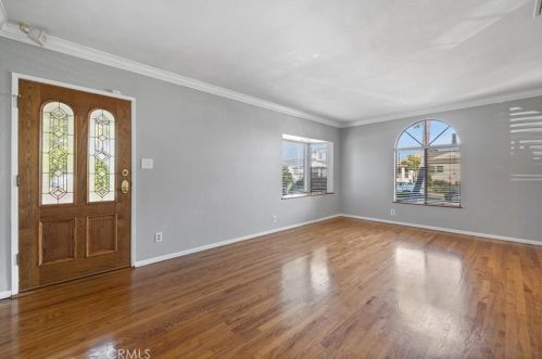 4032 Elsa St, Lakewood CA  90712-3853 exterior