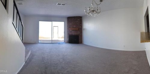 3255 Kelp Ln, Oxnard CA  93035-1665 exterior