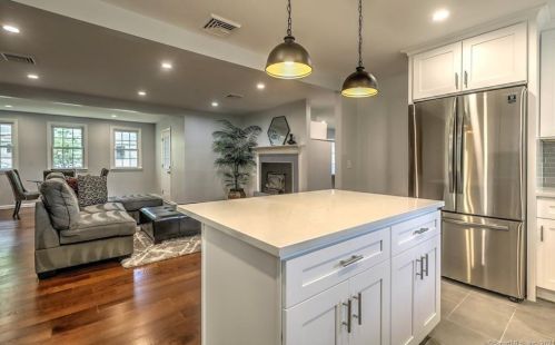 53 Fairfield St, Milford CT  06460-5149 exterior