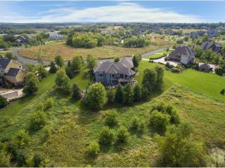 190 Bergamot Dr, Corcoran, MN 55340