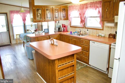 209 Persimmon Cir, Dover DE  19901-2535 exterior