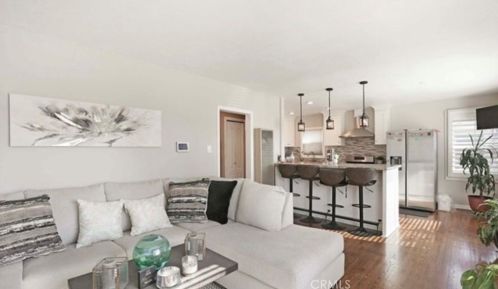 1517 Harding St, Long Beach CA  90805-3662 exterior