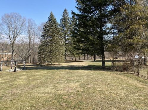 122 Front St, Middletown, CT 06457-4412