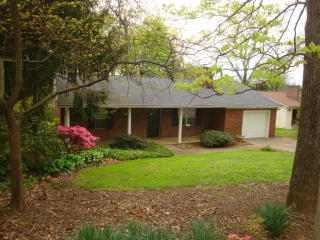 11015 Thornton Dr, Knoxville, TN 37934-2925