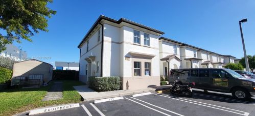 8193 36th Ave, Hialeah, FL 33018-1844