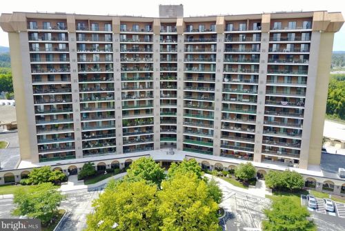21022 Valley Forge Cir, Norristown, PA 19406-1119