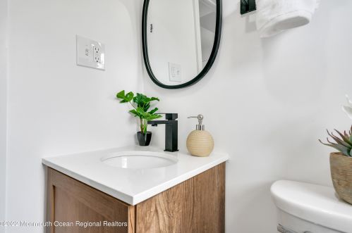 839 Lynnwood Ave, Bricktown NJ  08723-5253 exterior