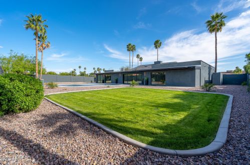 7702 Villa Theresa Dr, Glendale AZ 85308-8092 exterior