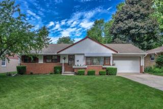 1019 121, Milwaukee WI  53226-3310 exterior