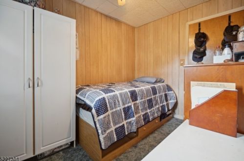 158 Norway Ln, South Plainfield NJ  07080-2810 exterior