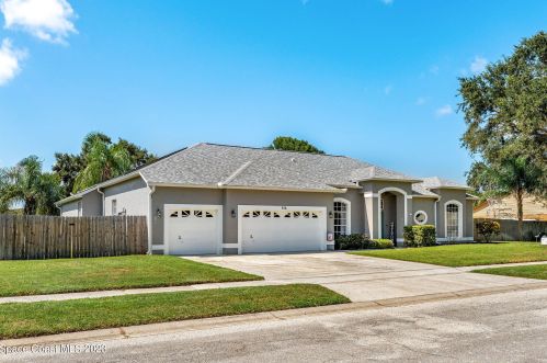 816 Brookstone Dr, Merritt Island FL  32952-4141 exterior