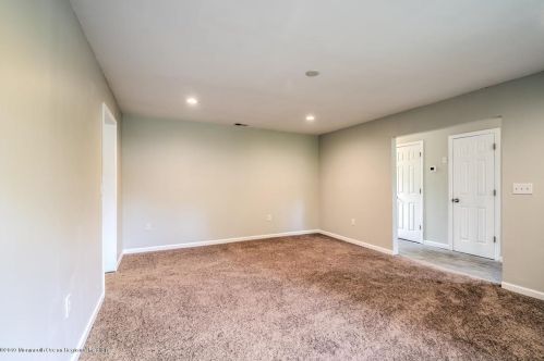 78 Jackson Mills Rd, Jackson Twp NJ  08527-3052 exterior