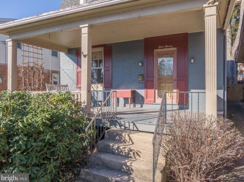 311 Walnut St, Lemoyne PA  17043-1647 exterior