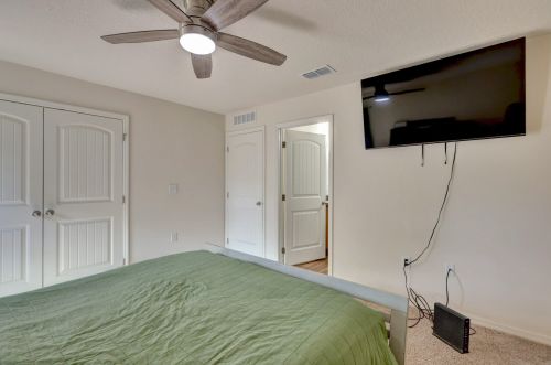 1977 Floresta Dr, Fort Pierce FL  34983-4619 exterior