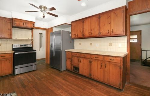 112 Clay Ave, Roselle Park NJ  07204-2008 exterior