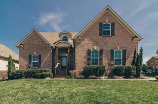 1086 Avery Trace Cir, Hendersonville, TN 37075-7201