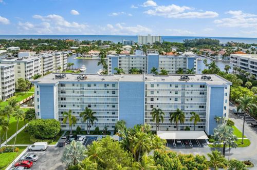 1 Harbourside Dr, Delray Beach, FL 33483-5126