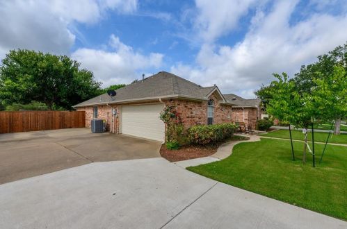 2312 High Meadow Dr, Denton, TX 76208-7501