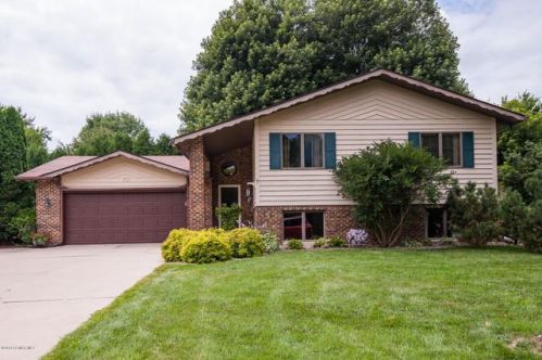 700 3rd Ave, Byron, MN 55920-1346