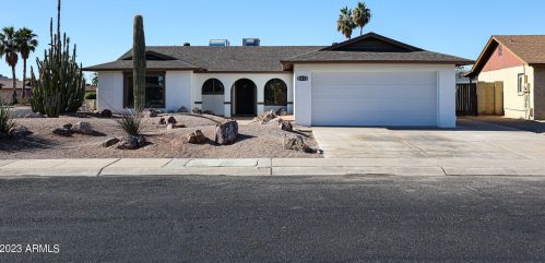 11022 53rd Ave, Glendale, AZ 85304-3909