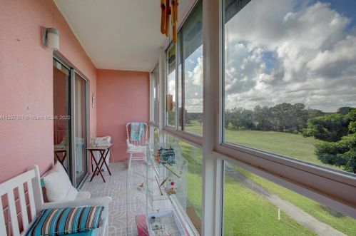 300 134th Way, Hollywood FL 33027-1688 exterior