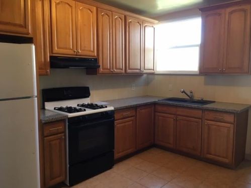 1064 Brunswick St, Daly City CA  94014-1201 exterior