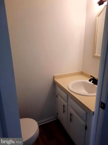 946 Allenview Dr, Navy Sup Dpt PA  17055-8605 exterior