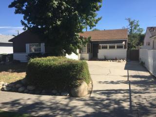 7230 Beckford Ave, Los Angeles, CA 91335-3819