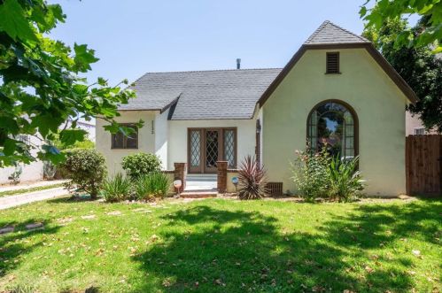 2232 Chestnut Ave, Long Beach, CA 90806-4210