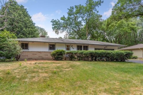 414 Judith Ave, Saint Paul, MN 55113-2329