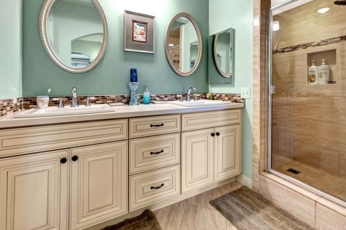 8 Arboles, Irvine CA 92612-2626 exterior