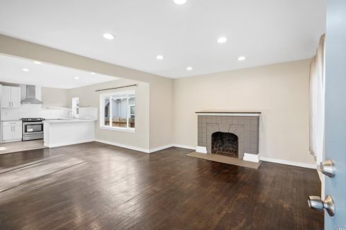 2008 84th Ave, Oakland CA  94621-1711 exterior