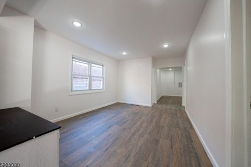 76 25th St, Bayonne NJ  07002-4937 exterior