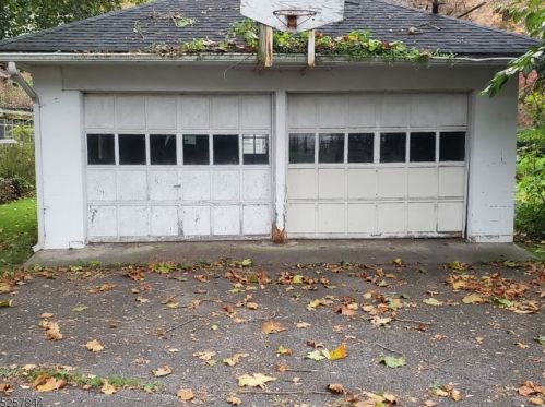 404 3rd St, Belvidere, NJ 07823-1834