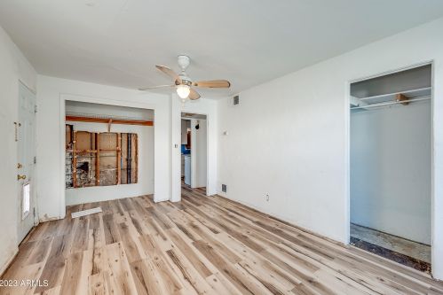 3800 7 St, Phoenix AZ 85034-4004 exterior